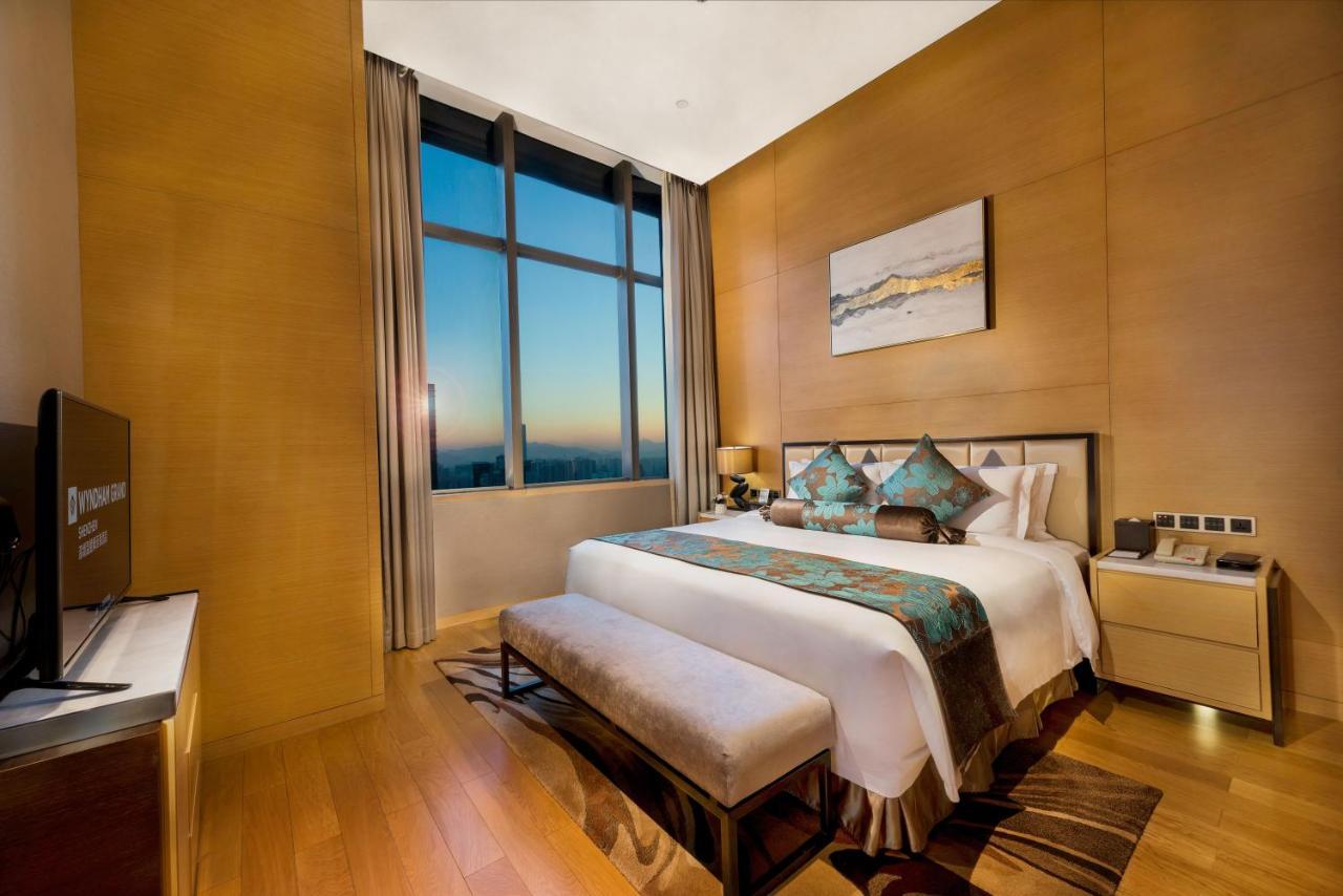 Hotel Futian Wyndham Grand 5*
