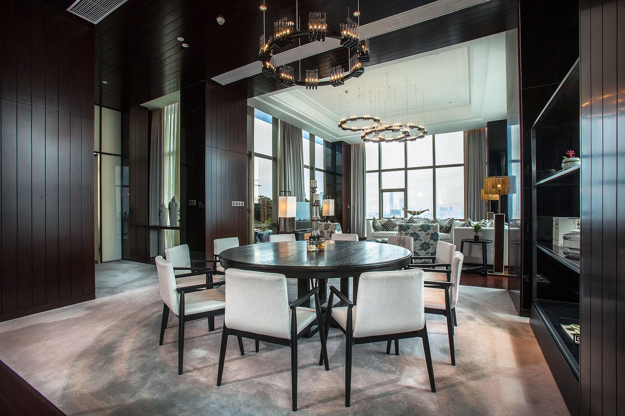Futian Wyndham Grand Hotel
