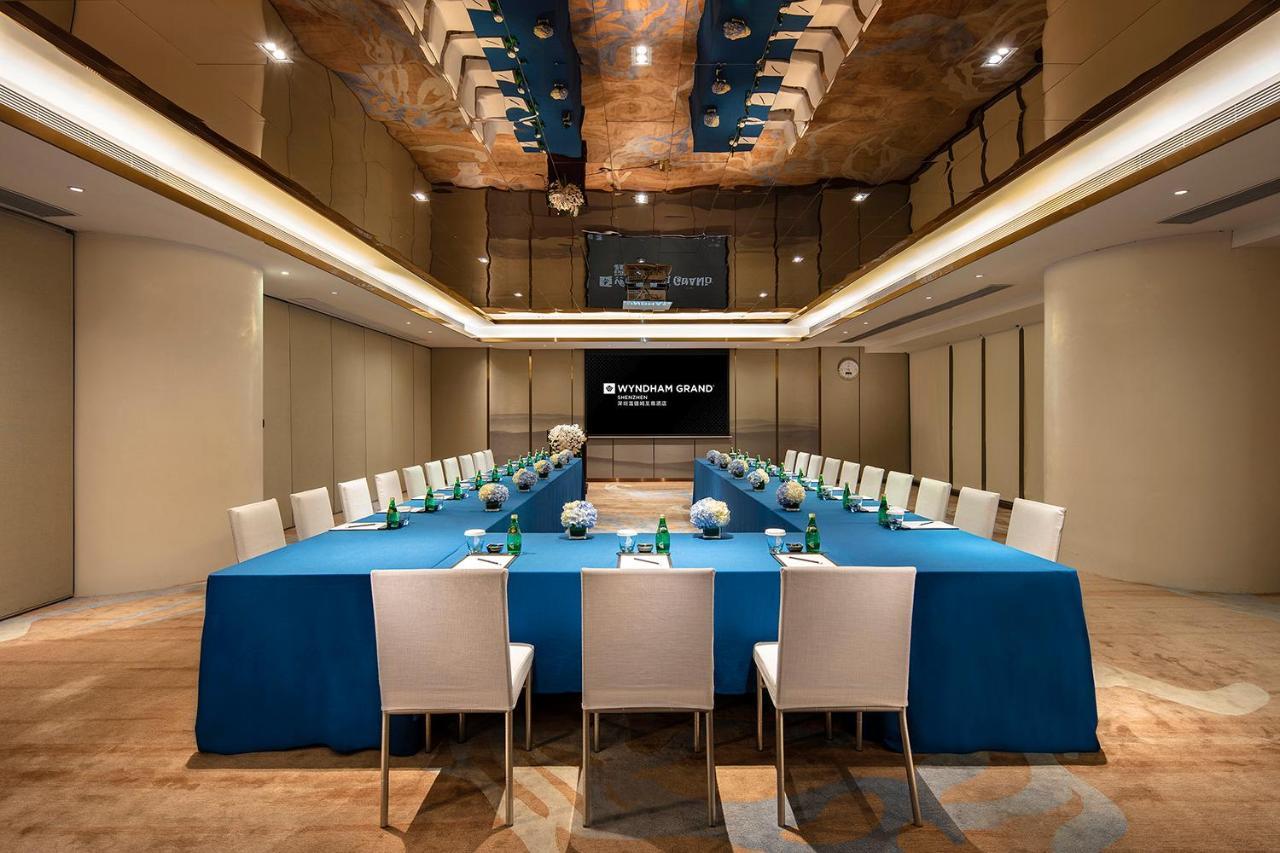 Hotel Futian Wyndham Grand Shenzhen